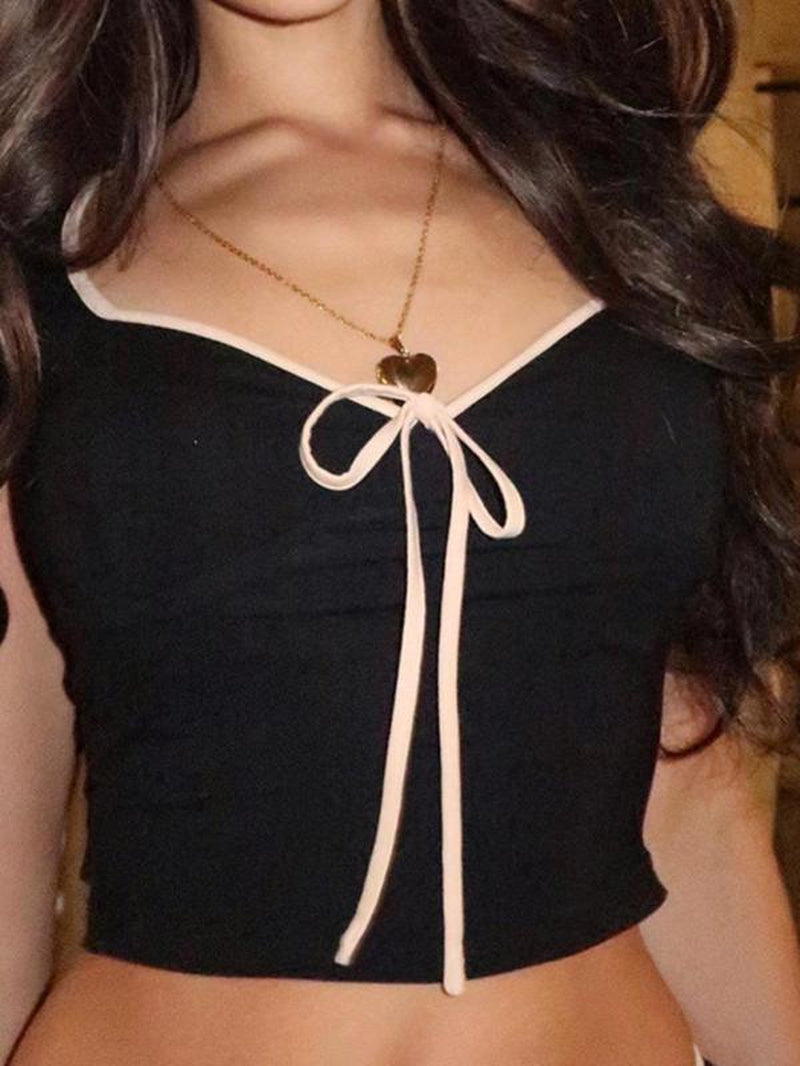 Women'S Chic Y2K Streetwear Plain Bow Contrast Binding Sweetheart Neck Crop Tee, Womenswear, Lady Feminine Basic Trendy Casual Comfort Short Sleeve T-Shirt for Summer, Going Out Tees, Women'S Minimalist Tops for Outdoor, Streetwear, T Shirts for Women